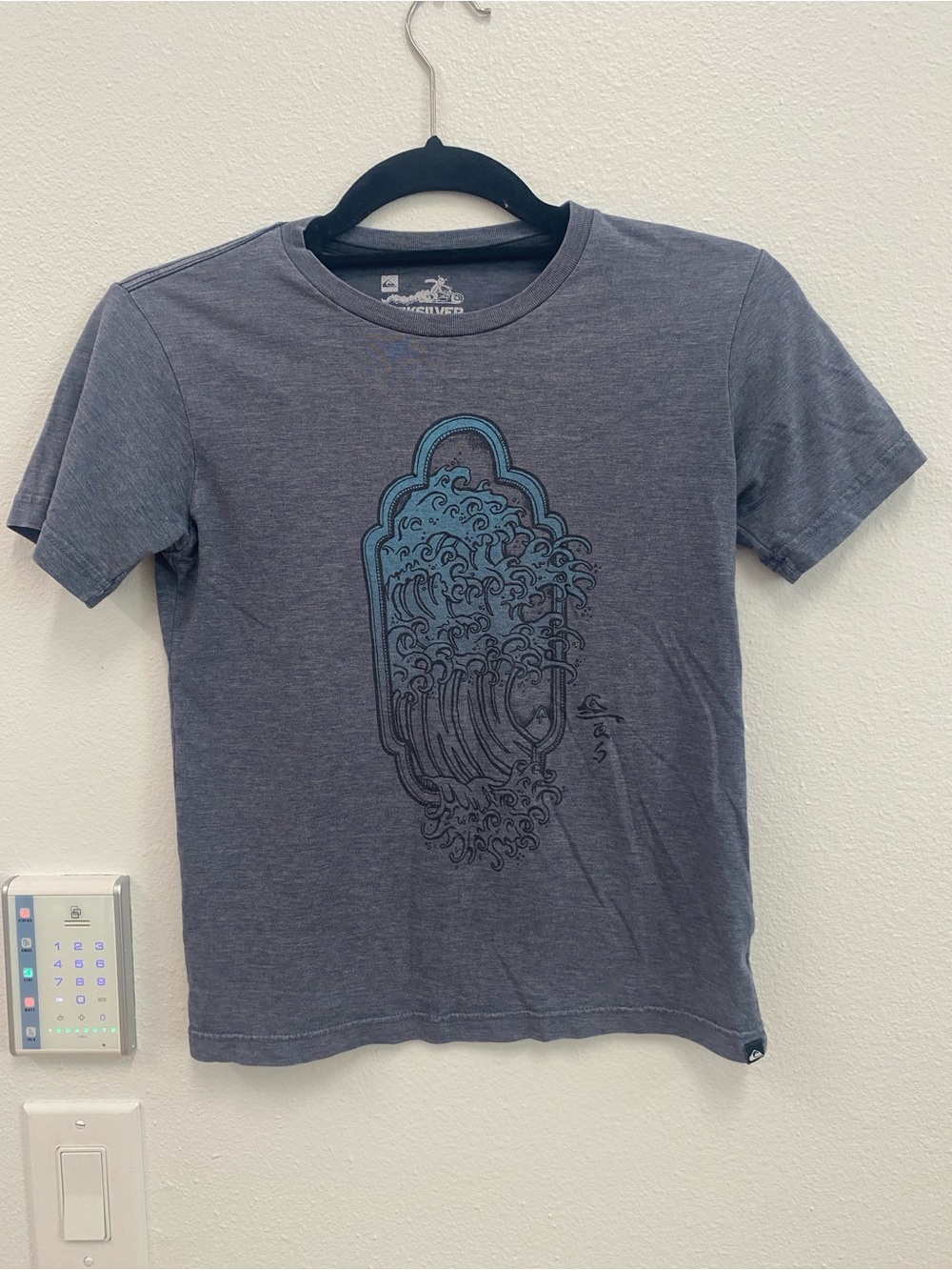 Quiksilver Boys Gray Blue Graphic Short Sleeve Tee